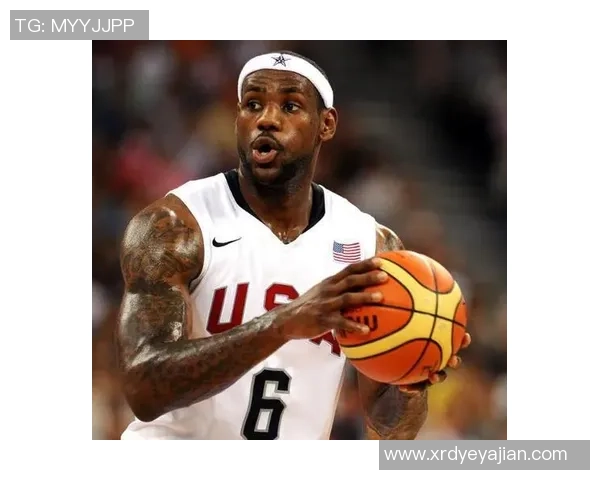 詹姆斯与足球明星互换球衣的趣味时刻引发球迷热议与欢笑 詹姆斯与足球明星互换球衣的趣味时刻引发球迷热议与欢笑