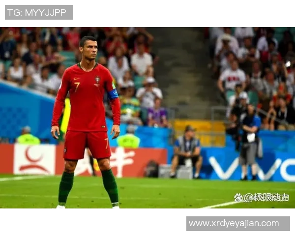 足球明星聚焦世界杯赛场展现激情与荣耀的精彩瞬间 足球明星聚焦世界杯赛场展现激情与荣耀的精彩瞬间