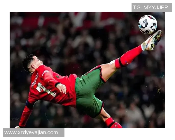 金奖足球明星的辉煌历程与传奇故事揭秘 金奖足球明星的辉煌历程与传奇故事揭秘