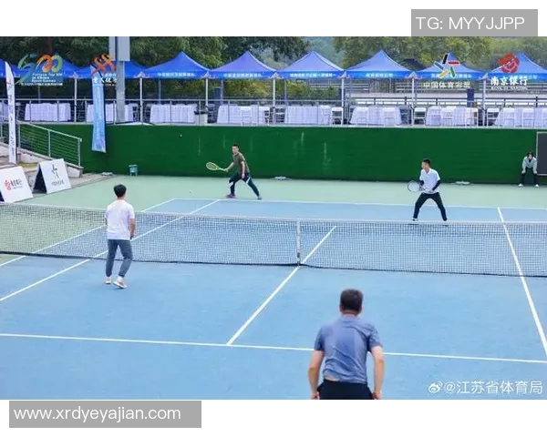 网球纪实：记录南京网球队的奋斗经历